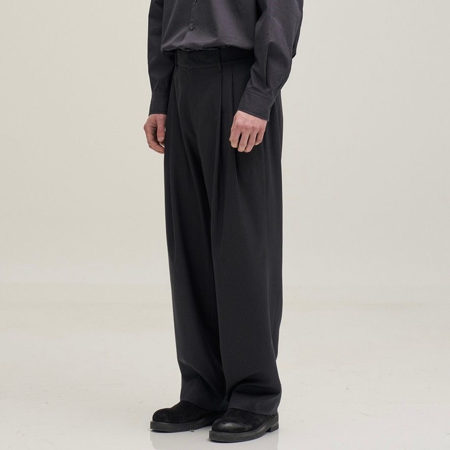 【残り一点】Narrow Stripe Tapered Slacks