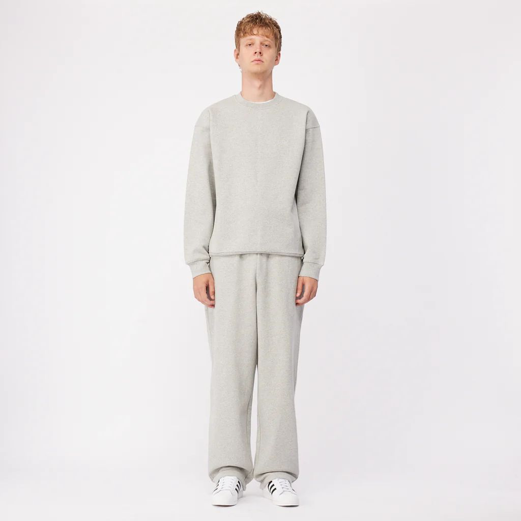 【残りわずか】Cursive Small Logo Crewneck