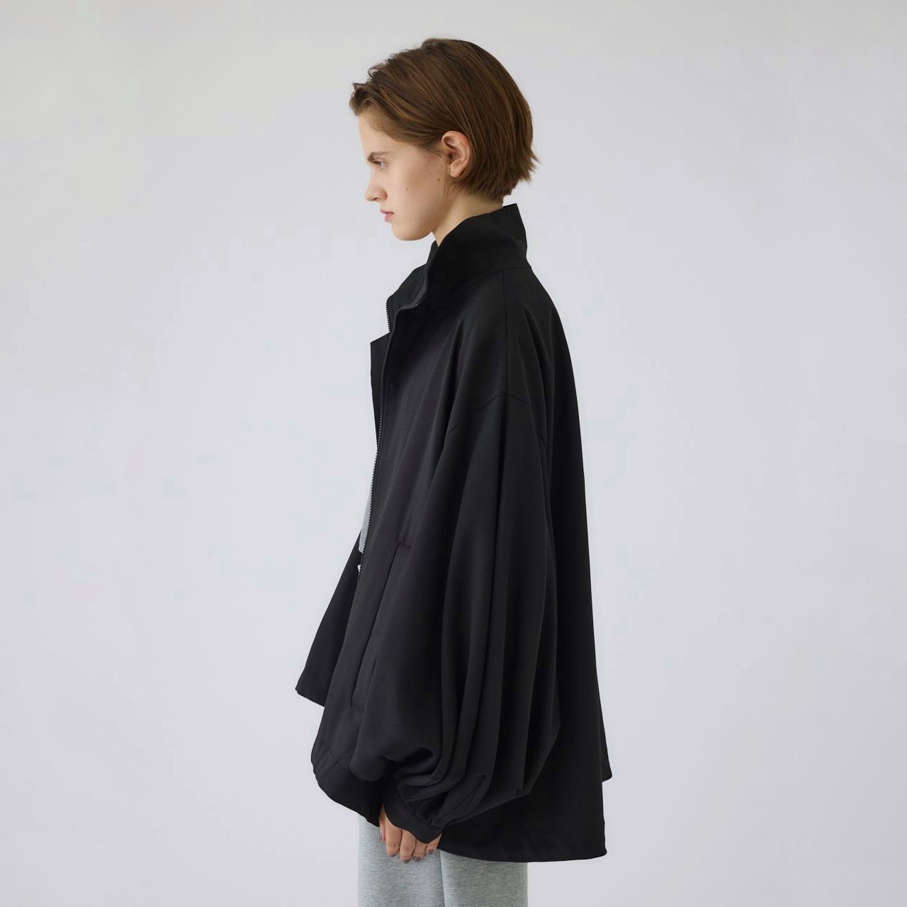 【残り一点】Stand Collar Tuck Sleeve BZ