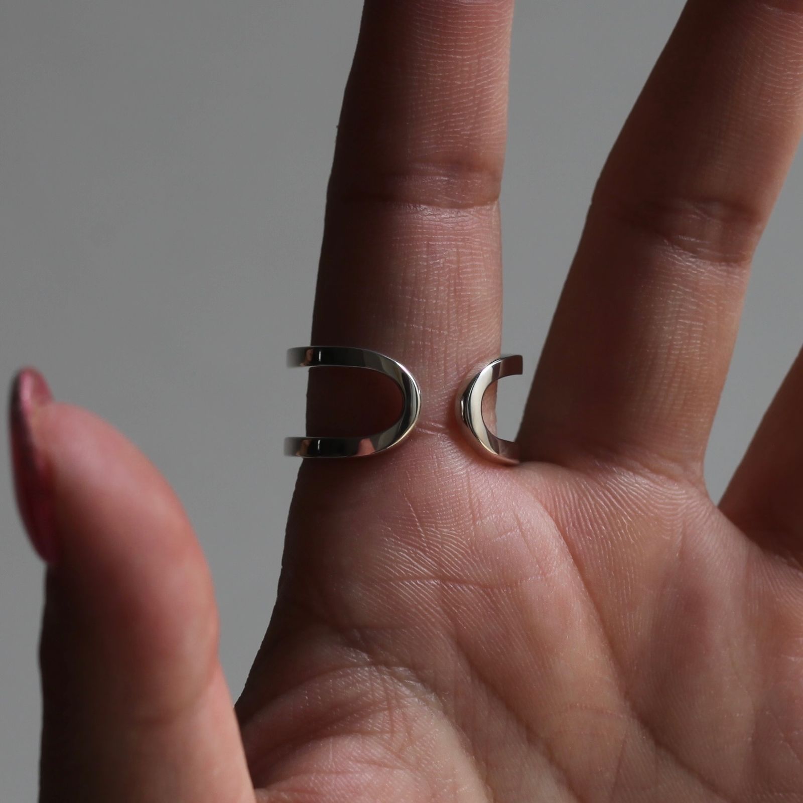 【お取り寄せ注文可能】Anchor Ring Medium(WHITE)