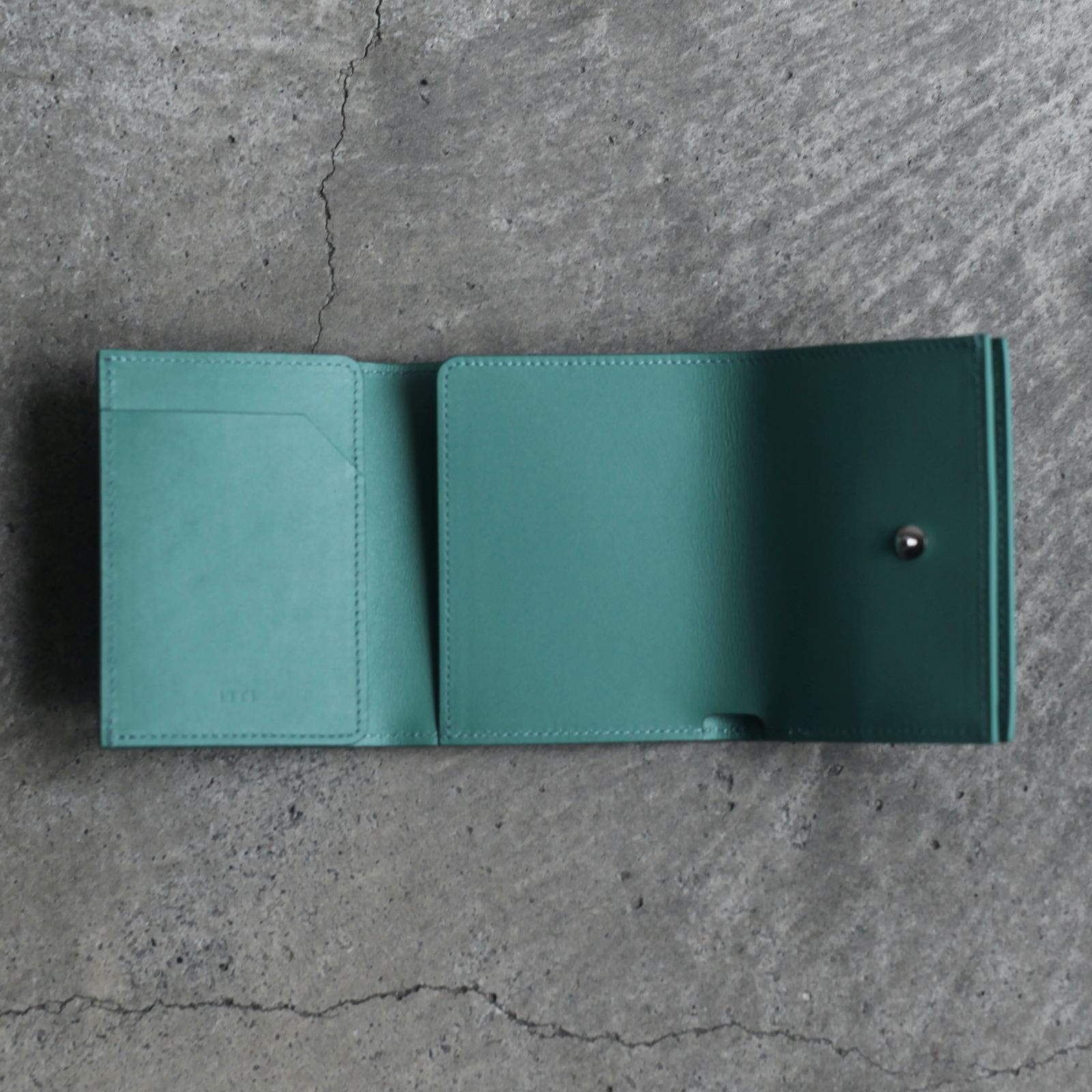 【残りわずか】Cristy Trifold Mini WLT(DIPLO SKY)