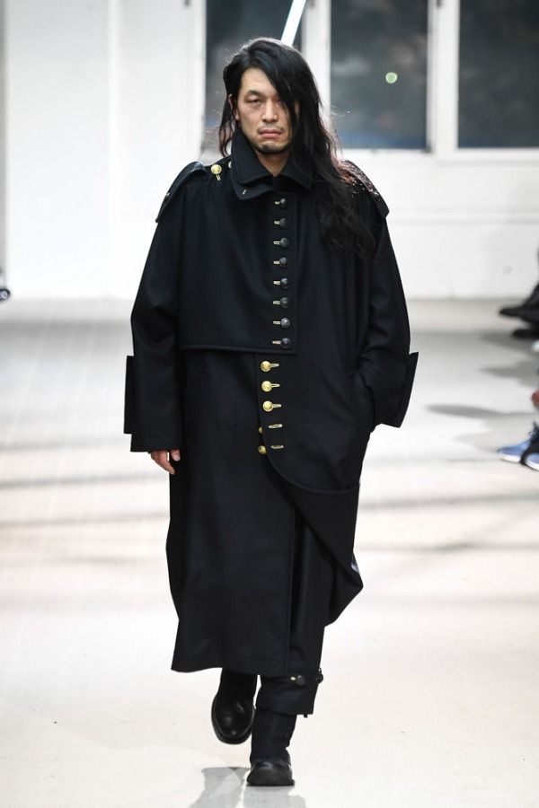 【Yohji Yamamoto】の 反骨精神を、著名人が体現。"2019AW"