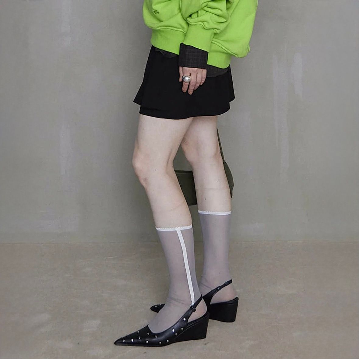 【残り一点】Sheer Line Socks