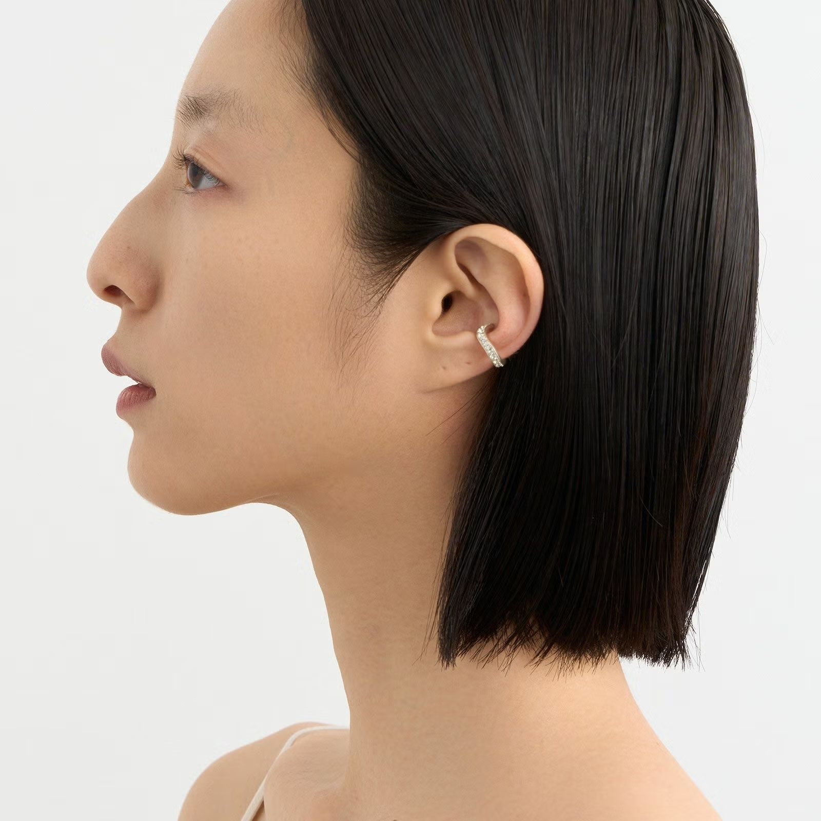 【お取り寄せ注文可能】Curved Eternity Ear Cuff