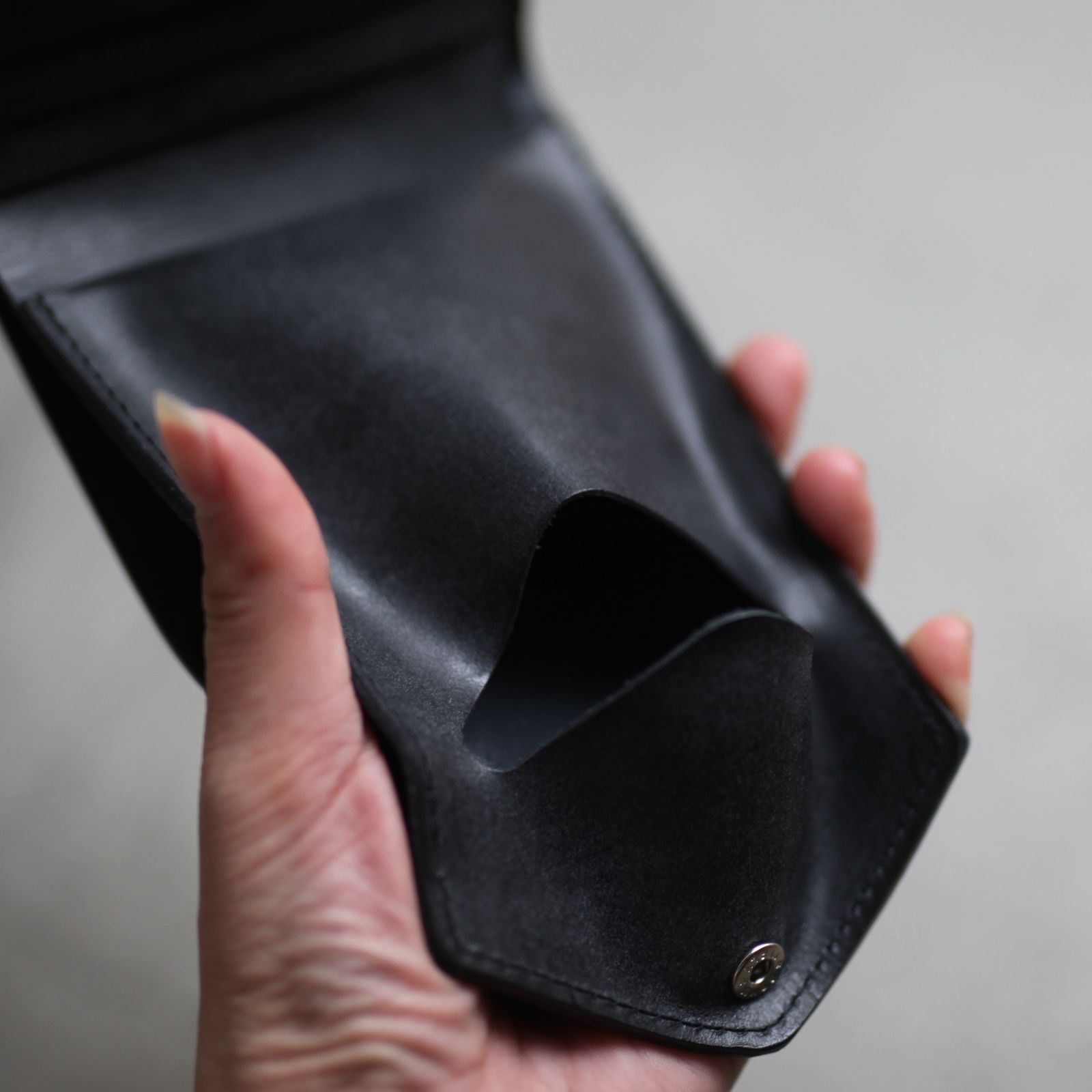 【再販売通知受付可能】Flap Wallet(BLACK)