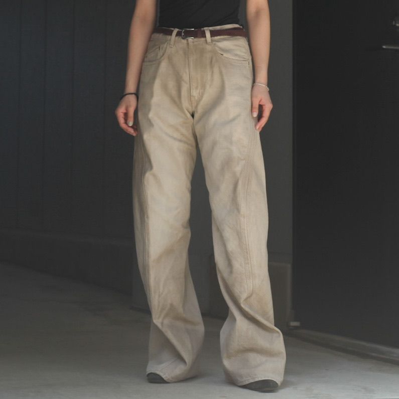 【残りわずか】3D Twisted Jeans