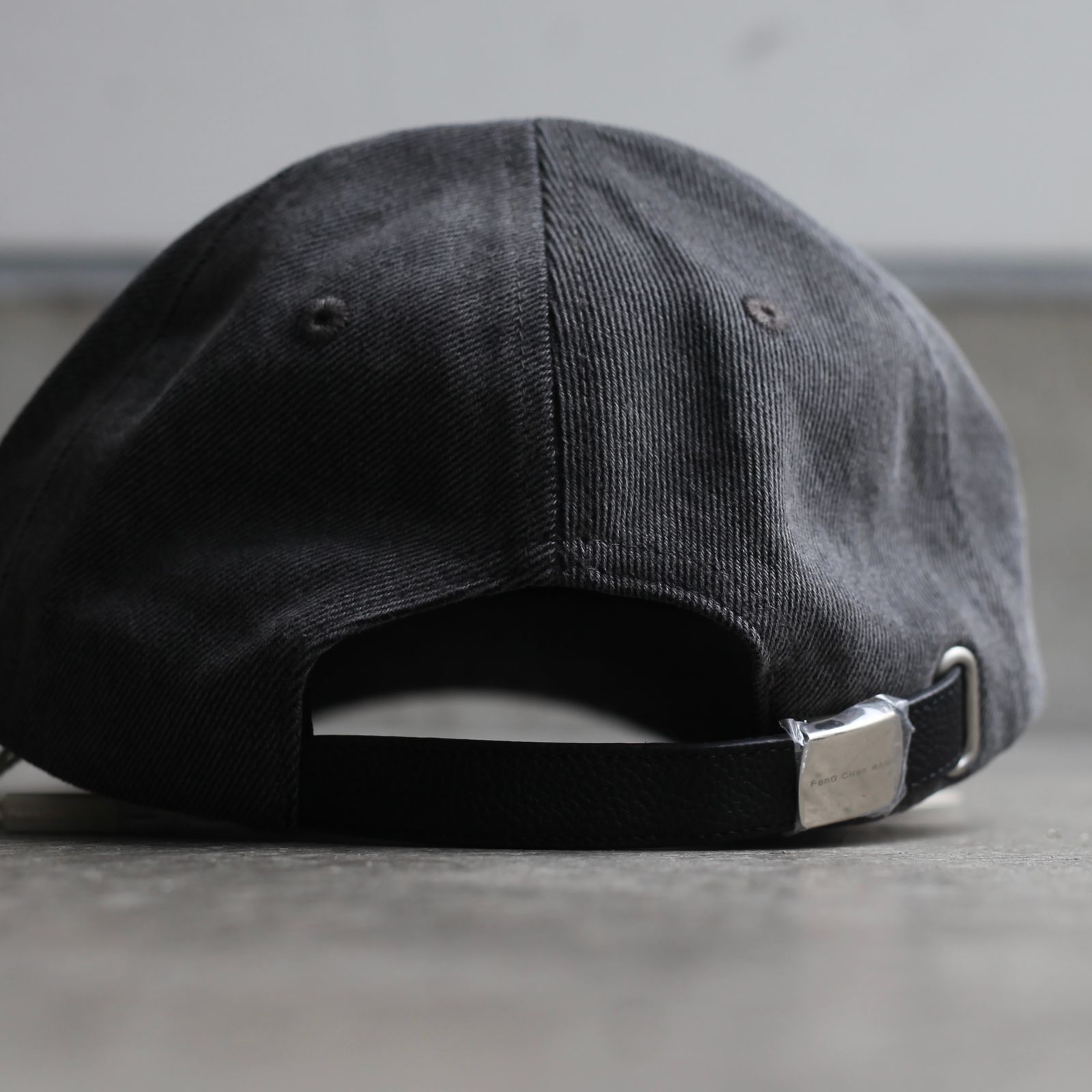 【残りわずか】Gray Denim Spliced Baseball Cap