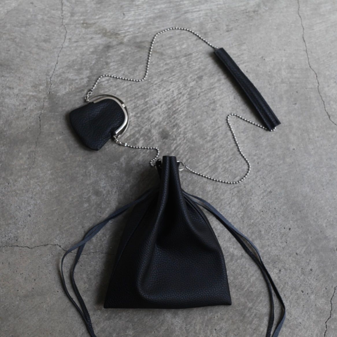 【残り一点】Chain Pouch & Frame Purse(ODD_COW SHRINK)