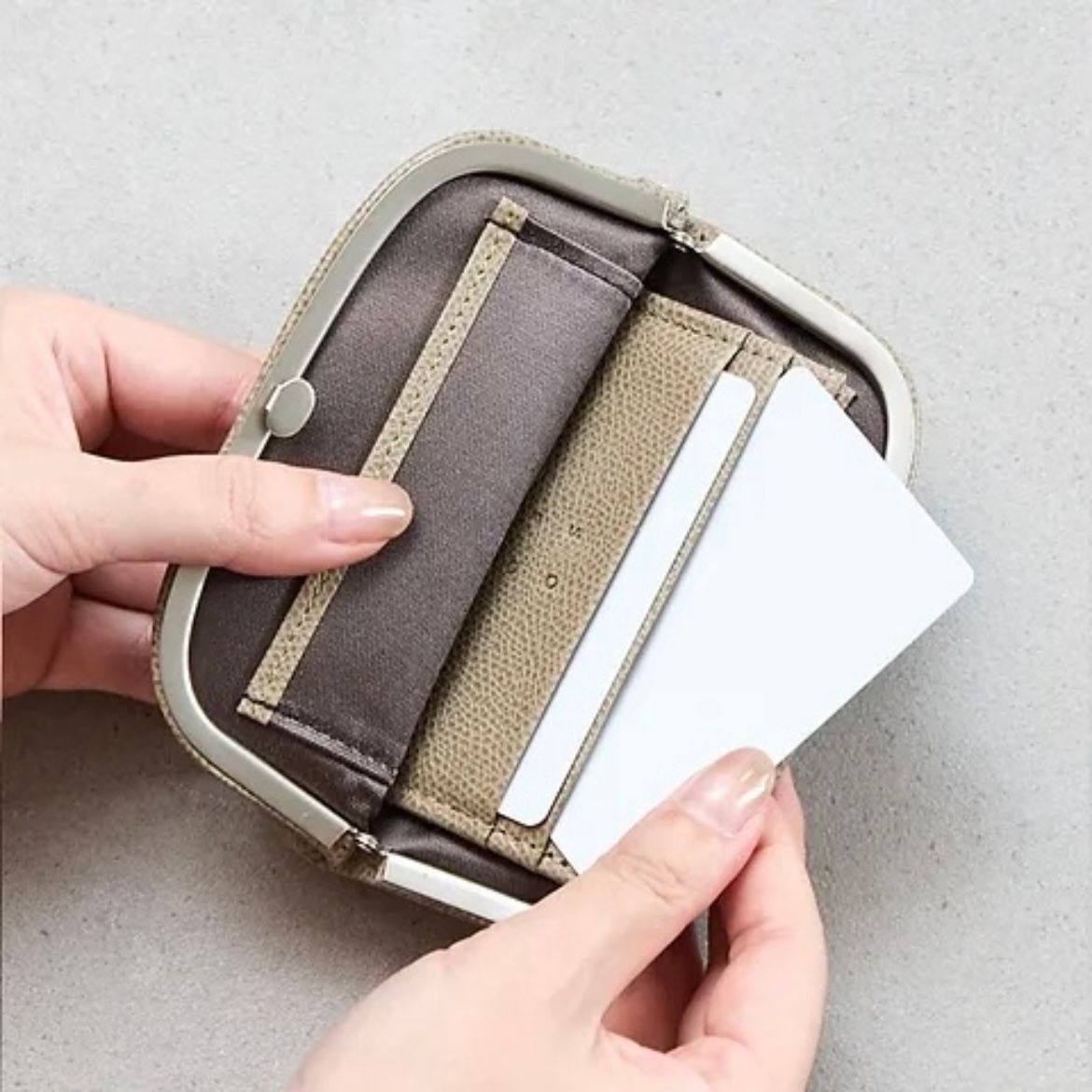 【残り一点】Snap Slim Wallet M(DEG/VAL)