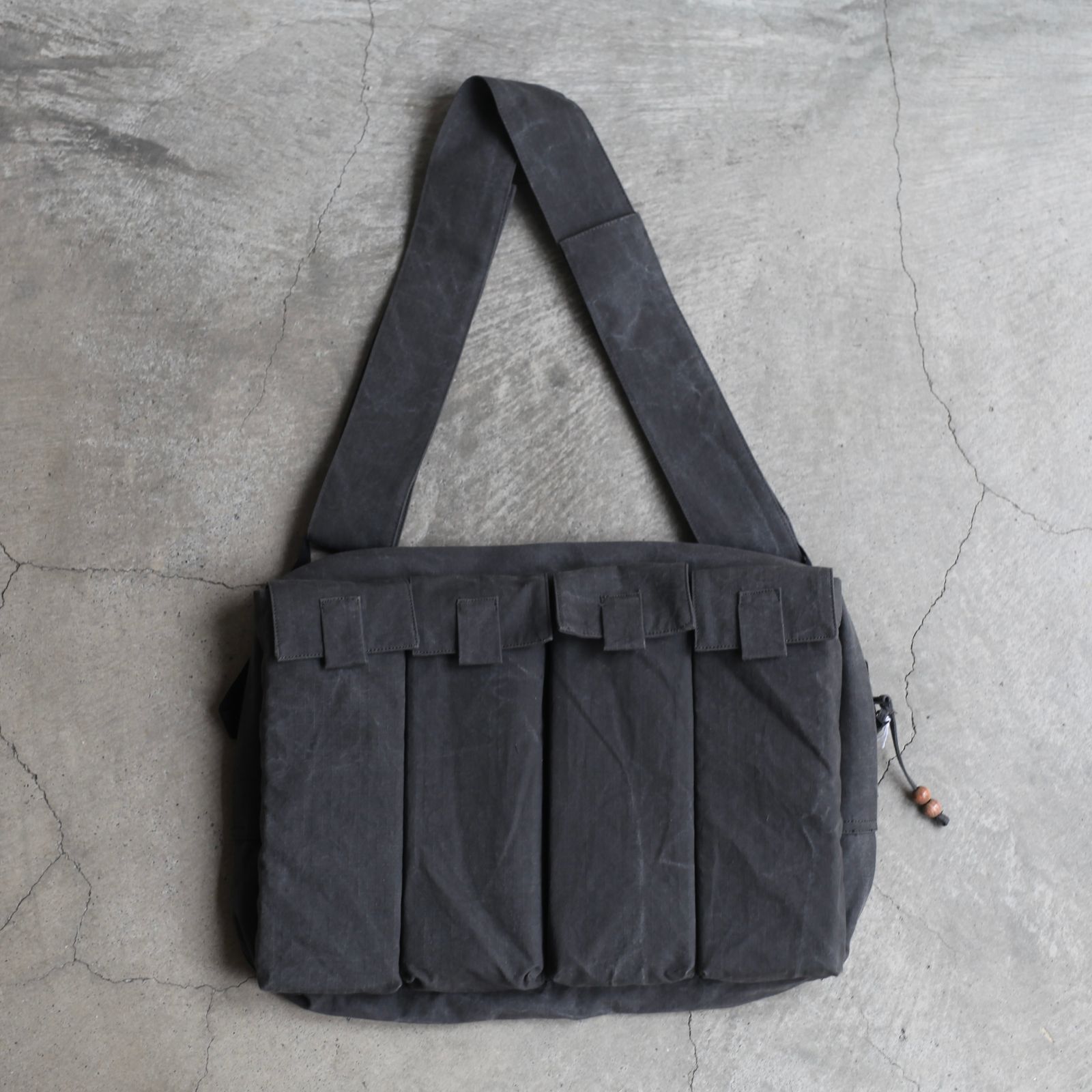 【残り一点】Fang Bag