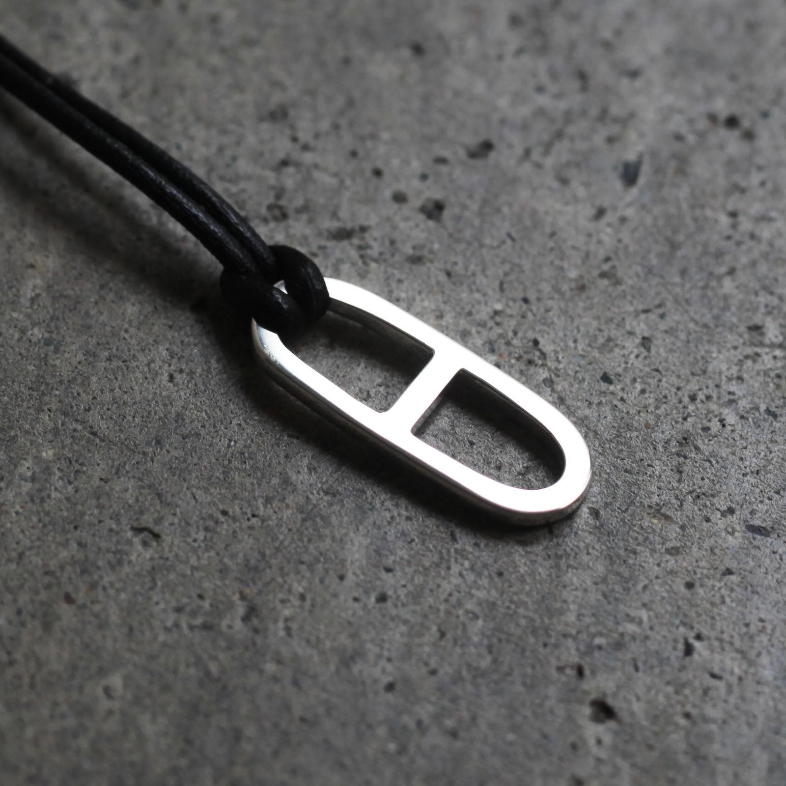 【残り一点】Flat Anchor Leather Necklace(BLACK LEATHER×SILVER)
