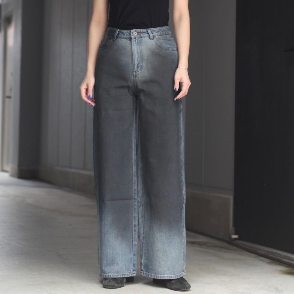【残り一点】Gradient Indigo Denim Trousers