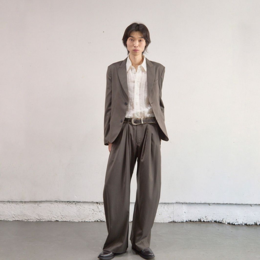 【残り一点】2Tucked Curved Leg Trousers