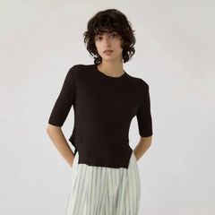 【残り一点】Round Hem Knit Tops