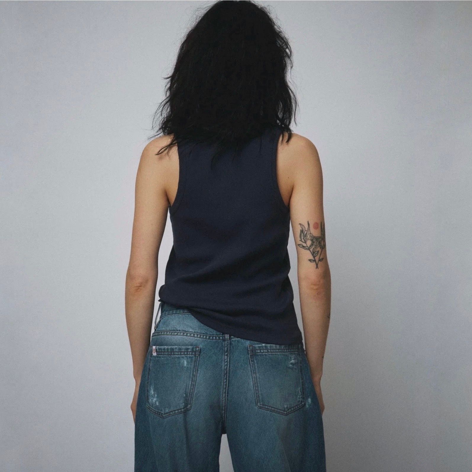 【残り一点】Logo Tank Top
