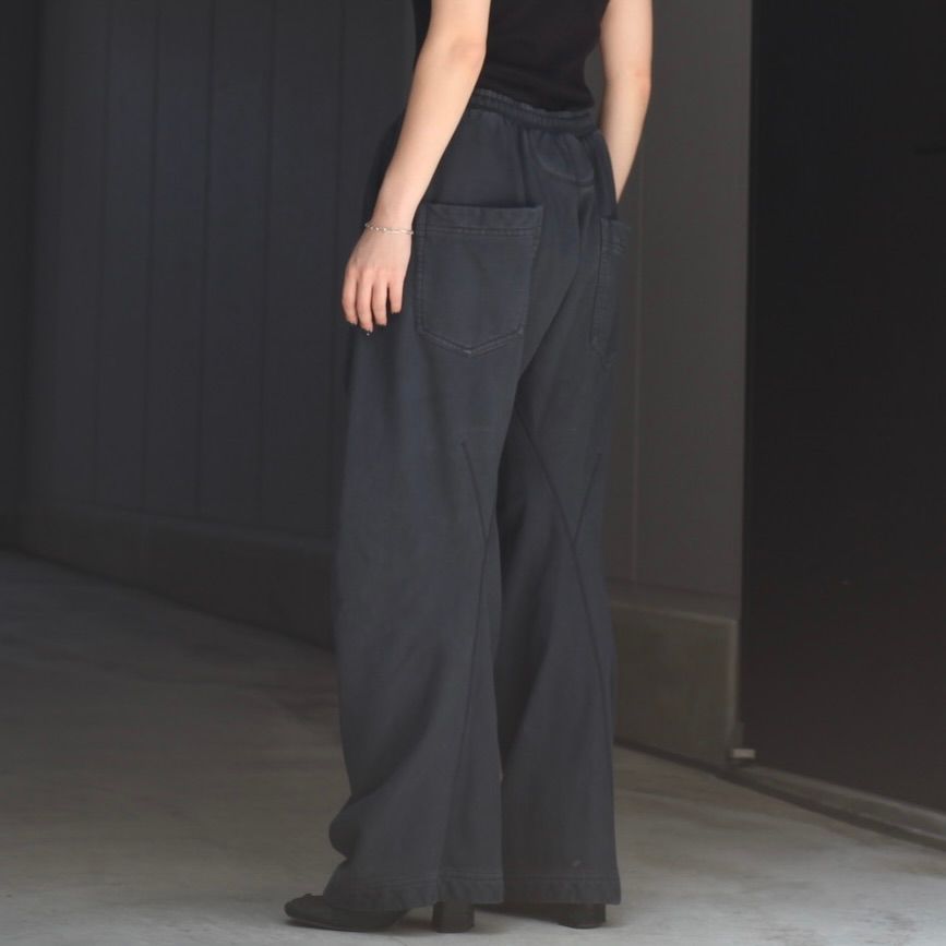 【残りわずか】Curved Leg Lounge Pants