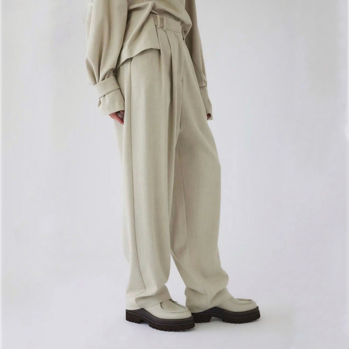 【残り一点】Dobby Stripe W Tuck PT