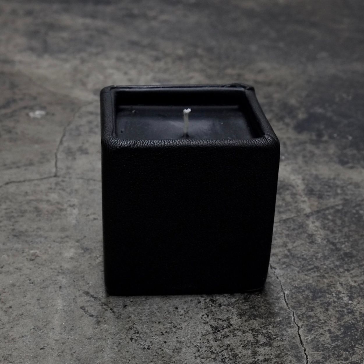 【お取り寄せ注文可能】Fragrance Candle(BLACK_薔薇)
