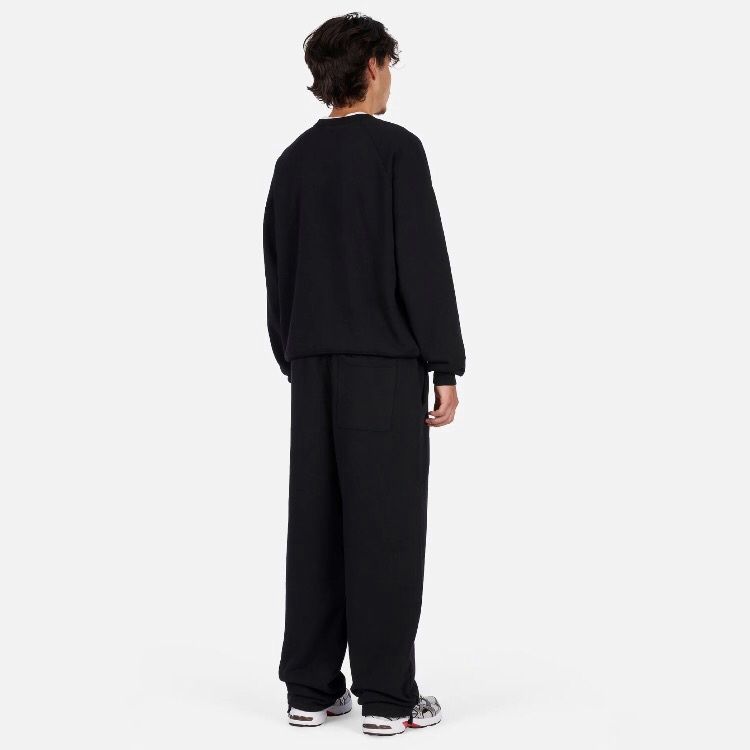 【残りわずか】Classic Small Logo Crewneck