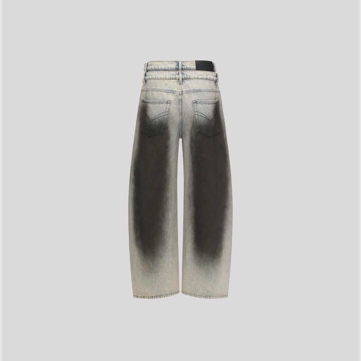 【残り一点】Blue-to-Black Vintage Ombre Jeans