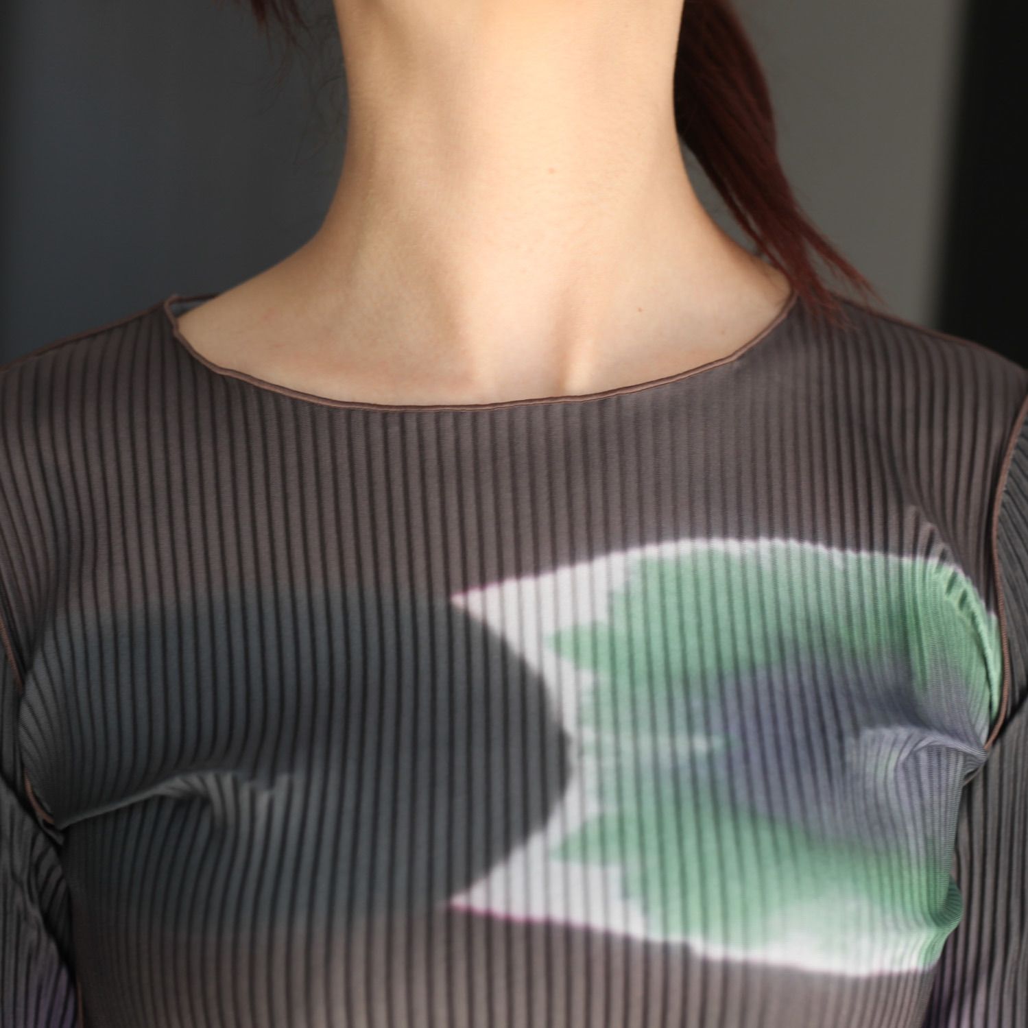 【残り一点】Graphic Tiny Top
