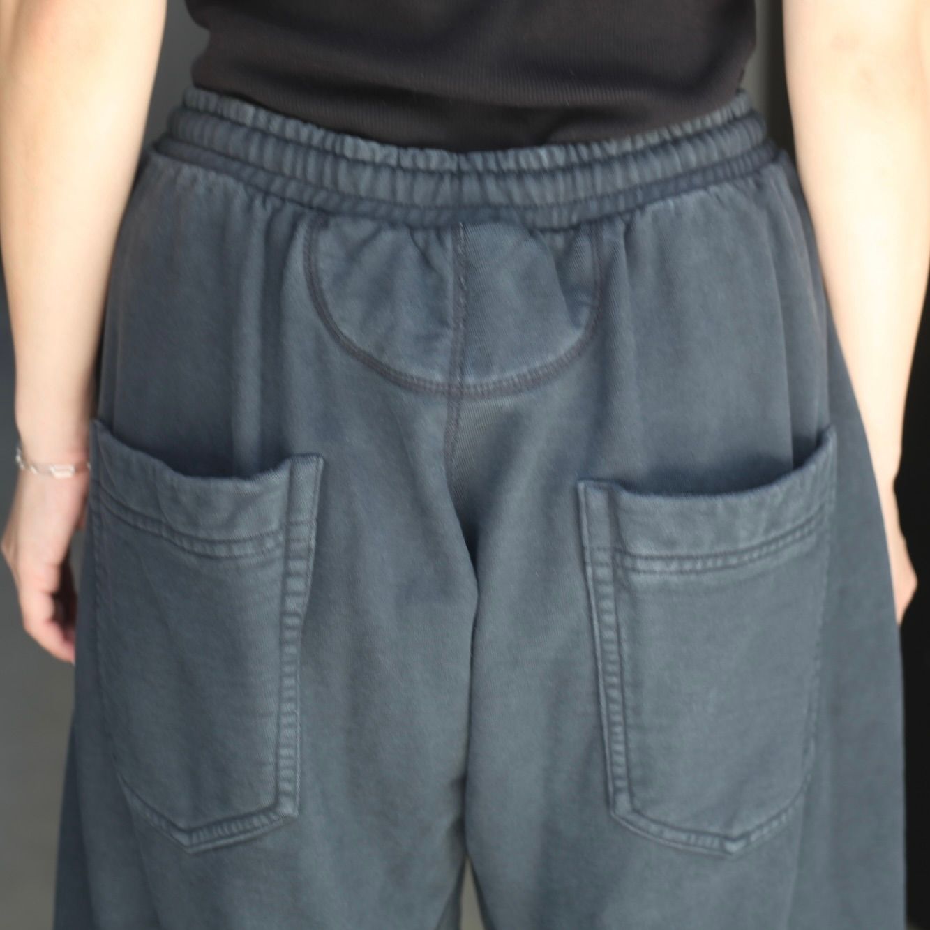 【残りわずか】Curved Leg Lounge Pants