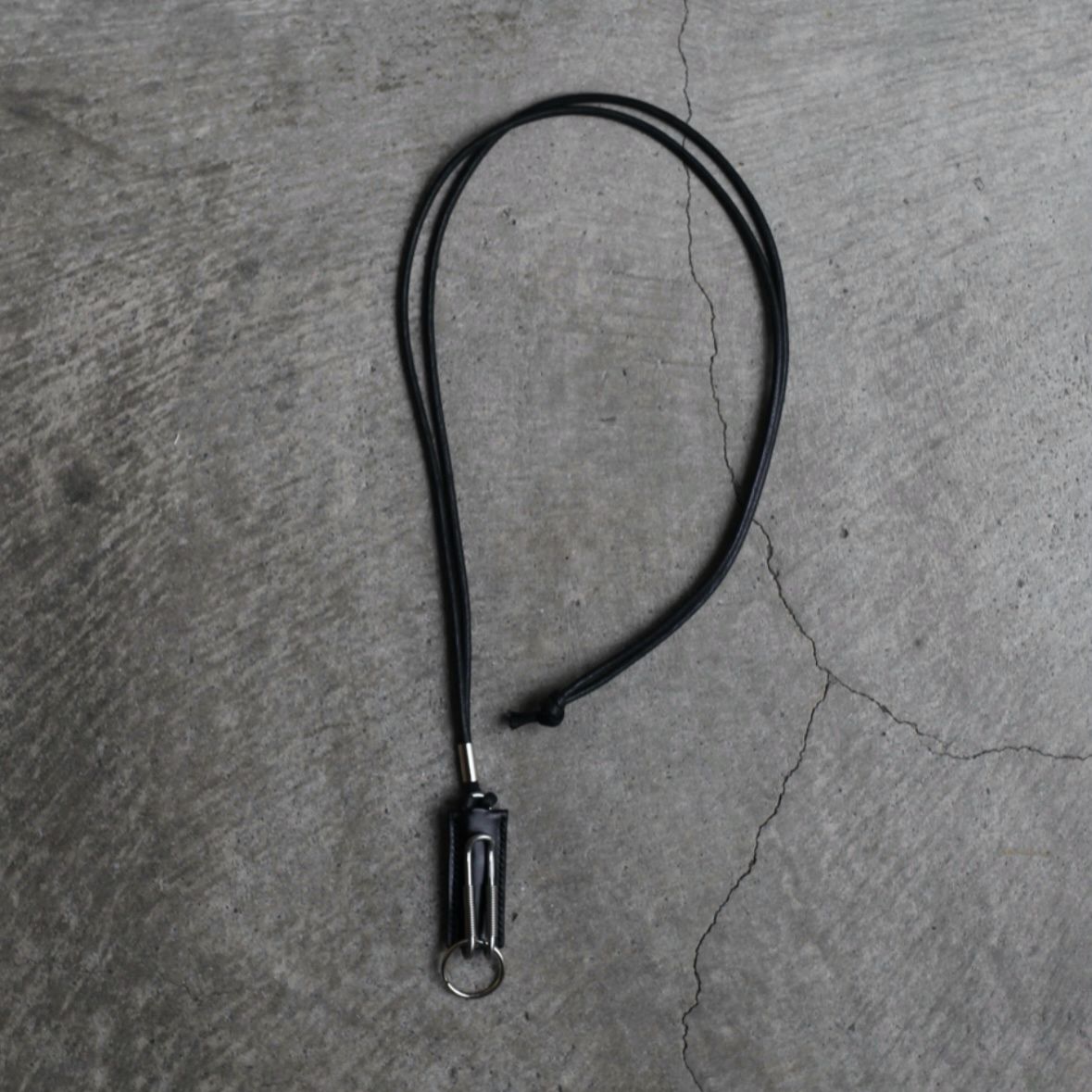 【残り一点】Spring Clip Neck Holder(CLIX_PULL UP)