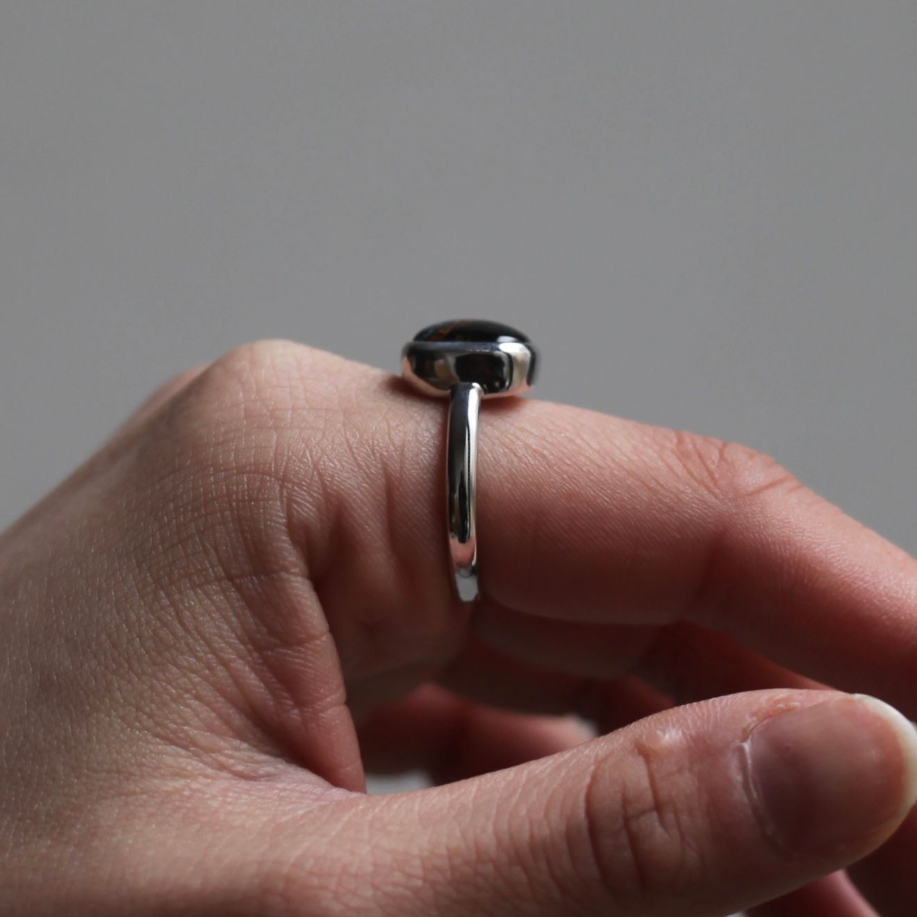 【お取り寄せ注文可能】Square Cabochon Pietersite Stone Ring
