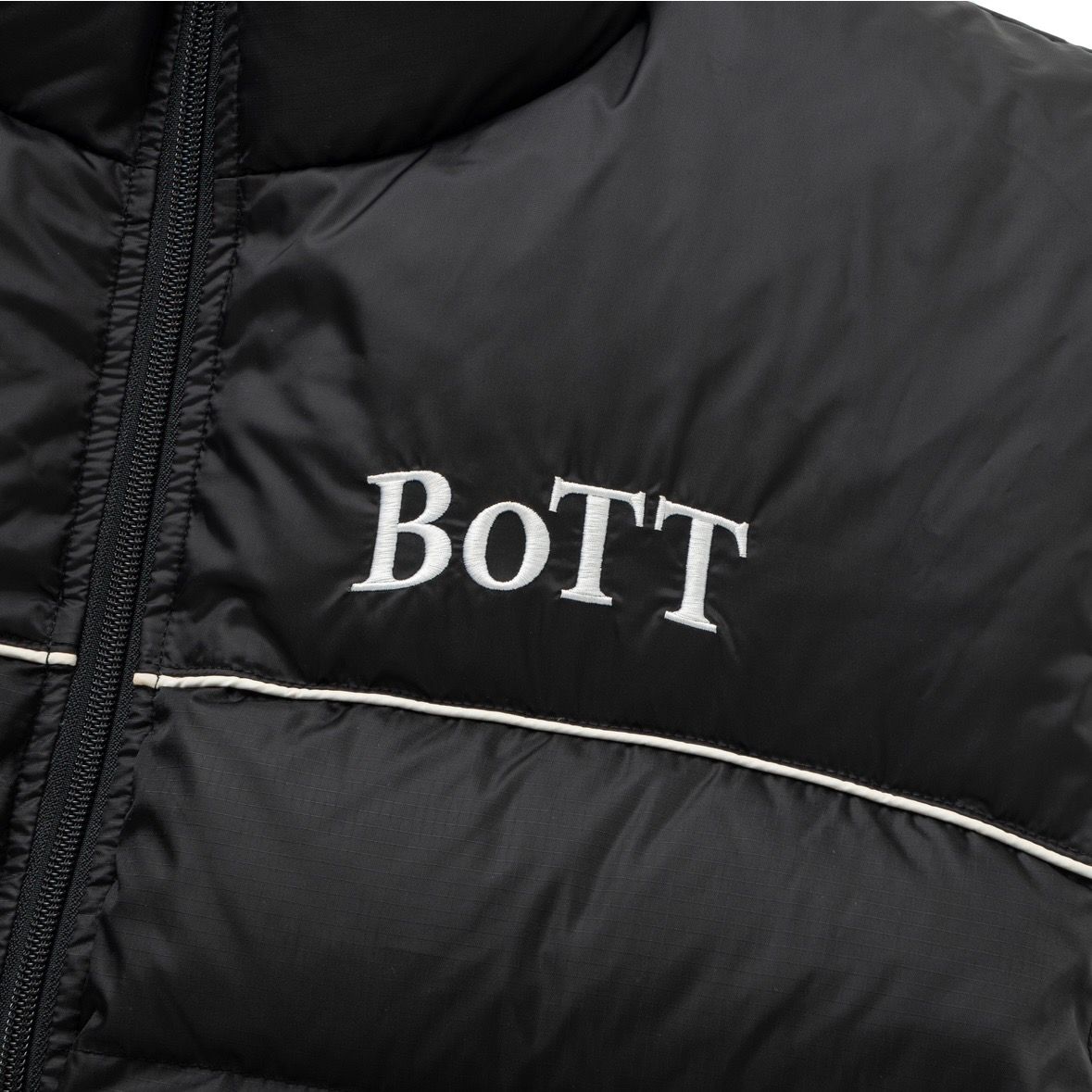 【残り一点】B Logo Down Vest