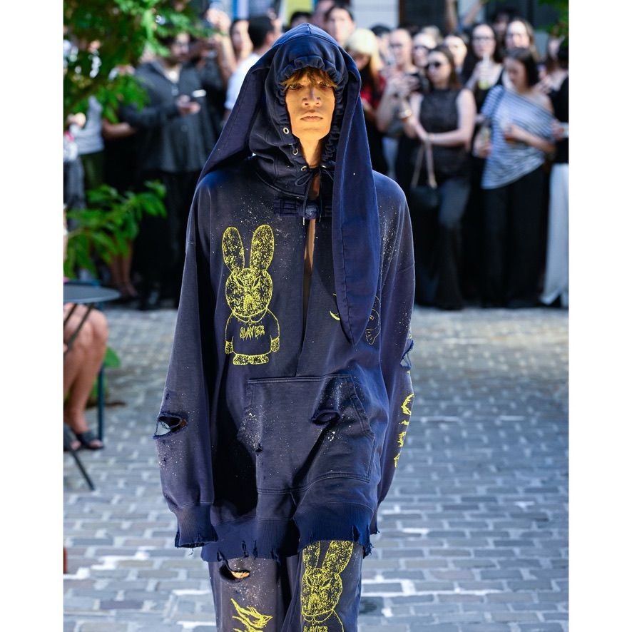 【残り一点】Destroyed Bunny Hoodie