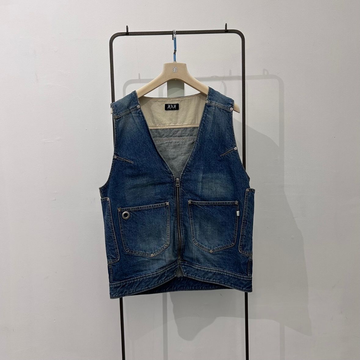 【残り一点】Aged Denim Vest