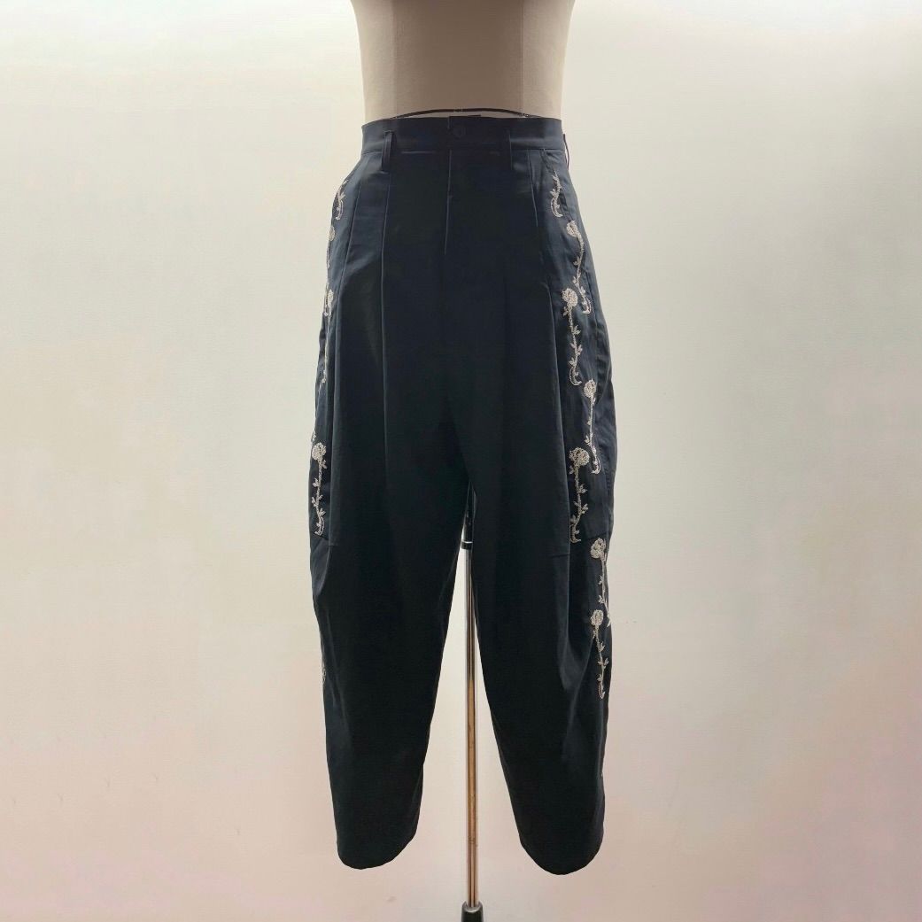 【残り一点】Hi Baggy With Embroidery