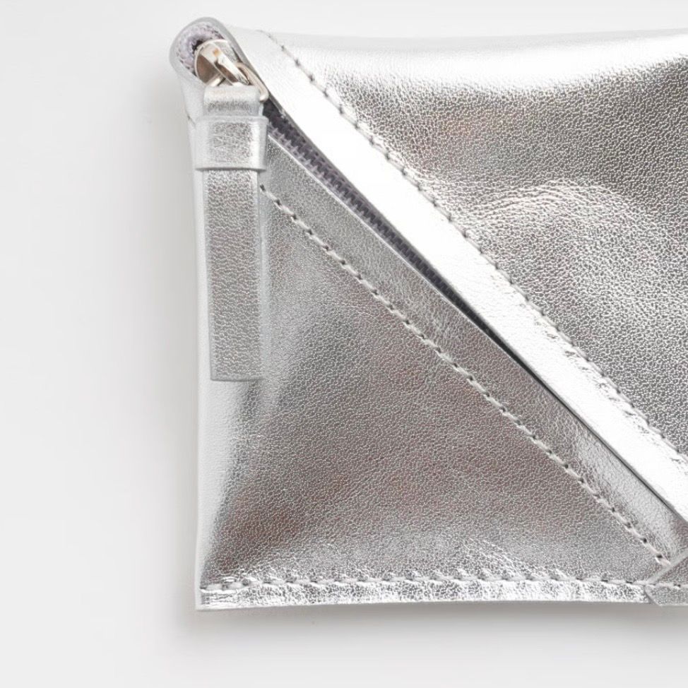 【残り一点】Slant Coin Case