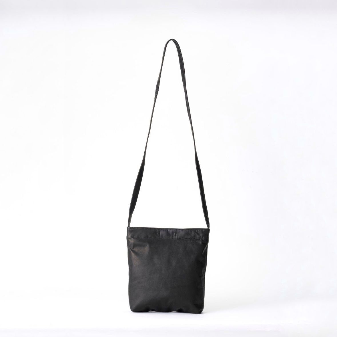 【残りわずか】Researcher Bag Medium(COW LEATHER)