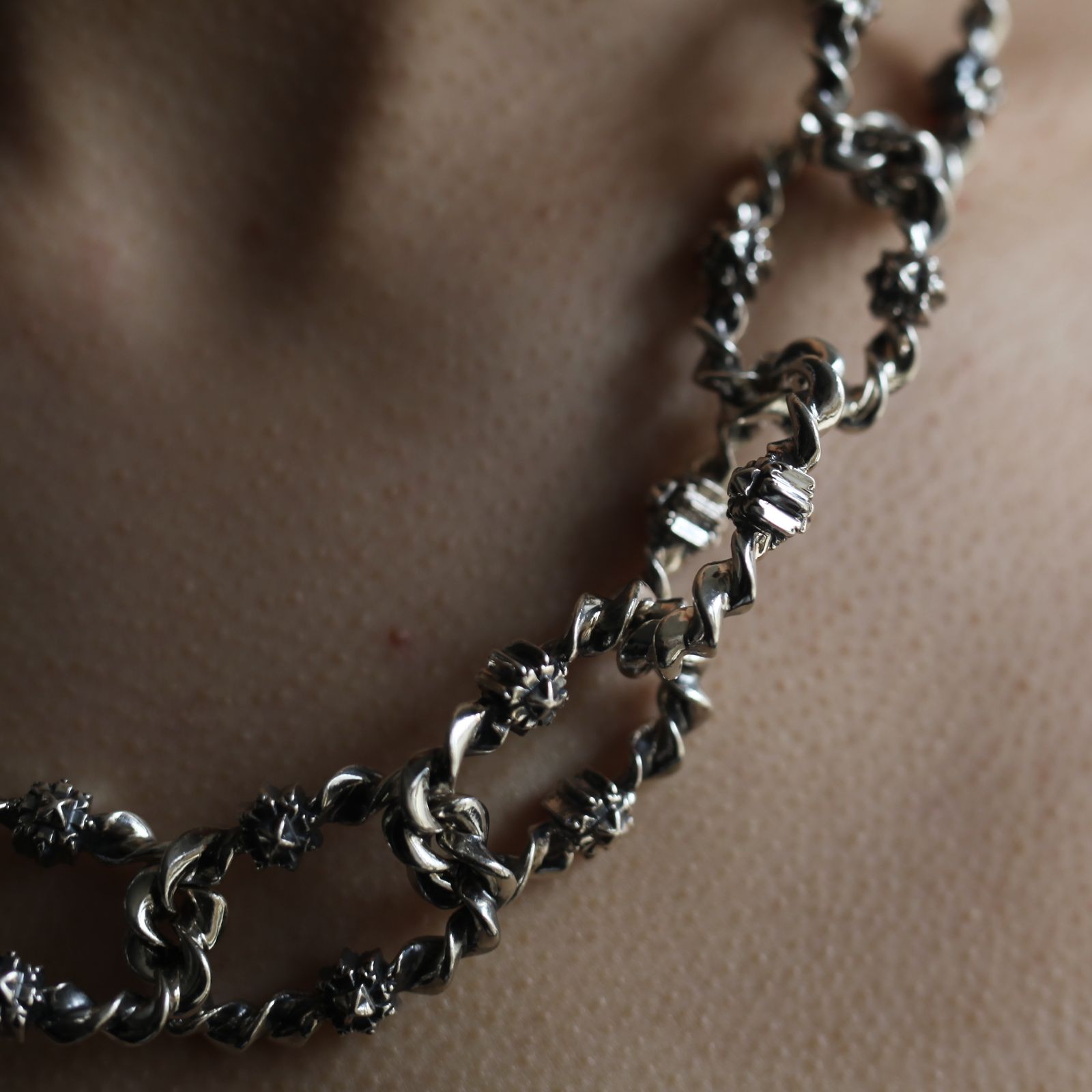 【お取り寄せ注文可能】Twist Angle Chain Neckless(SILVER)