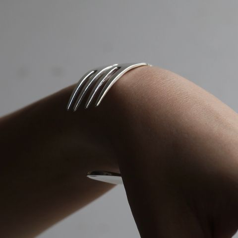 【お取り寄せ注文可能】New Fork Bangle(SILVER)