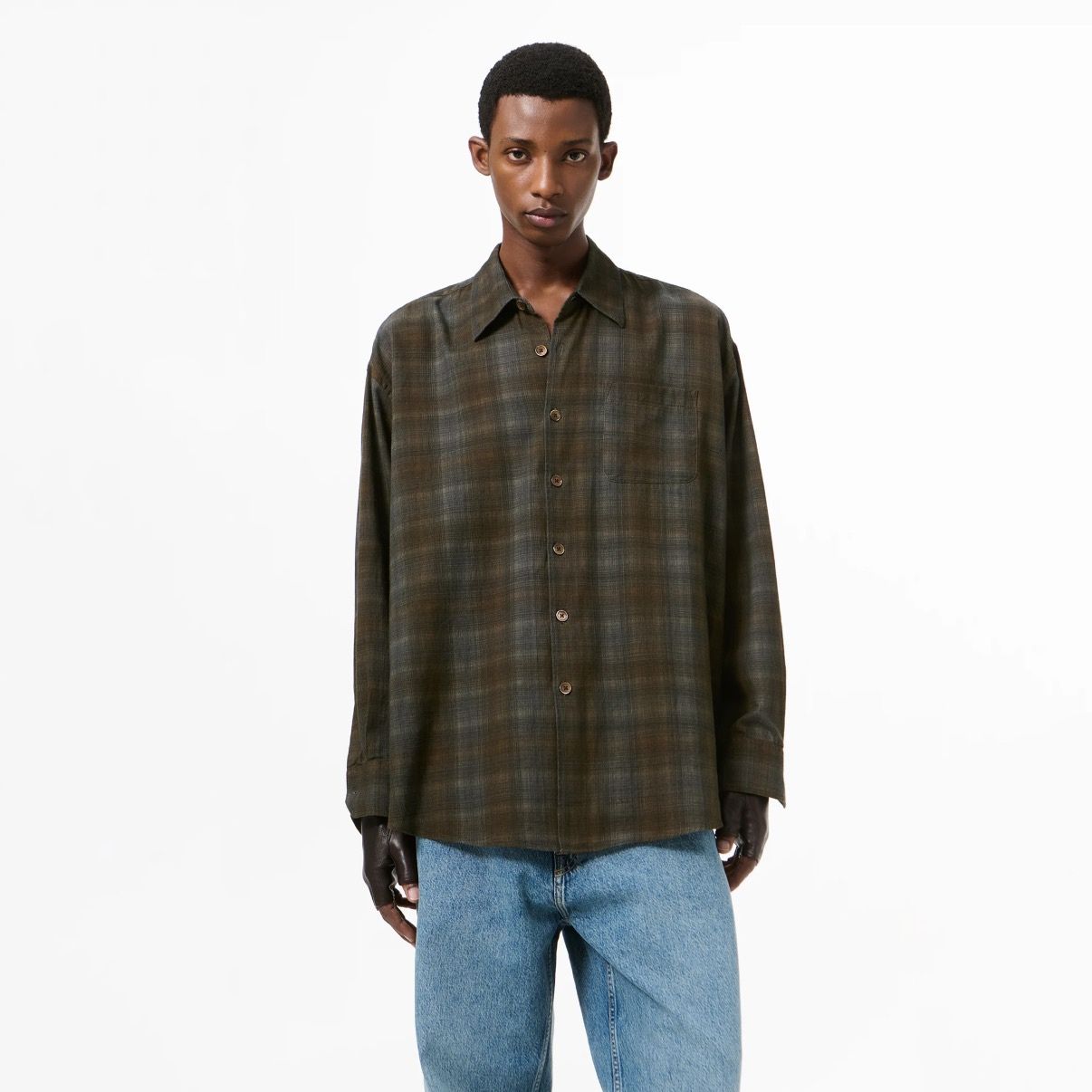 【残り一点】Borrowed Shirt