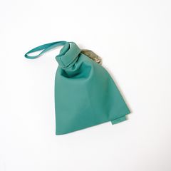 バッグ ITTI  ANNIE RICE BAG iii / DIPLO SKY ANNIE RICE BAG iii / DIPLO SKY｜上質シュリンクレザー巾着