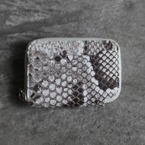 【再販売通知受付可能】Cristy Coin Card WLT(MOLURUS)