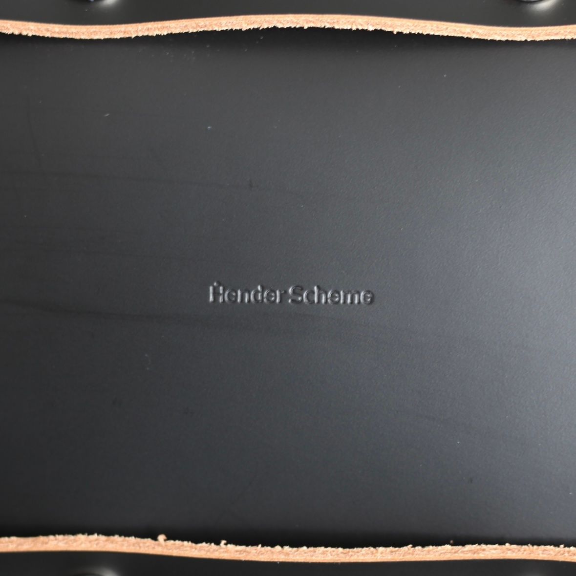 【次回入荷9月下旬予定】Assemble Tissue Case(BLACK)