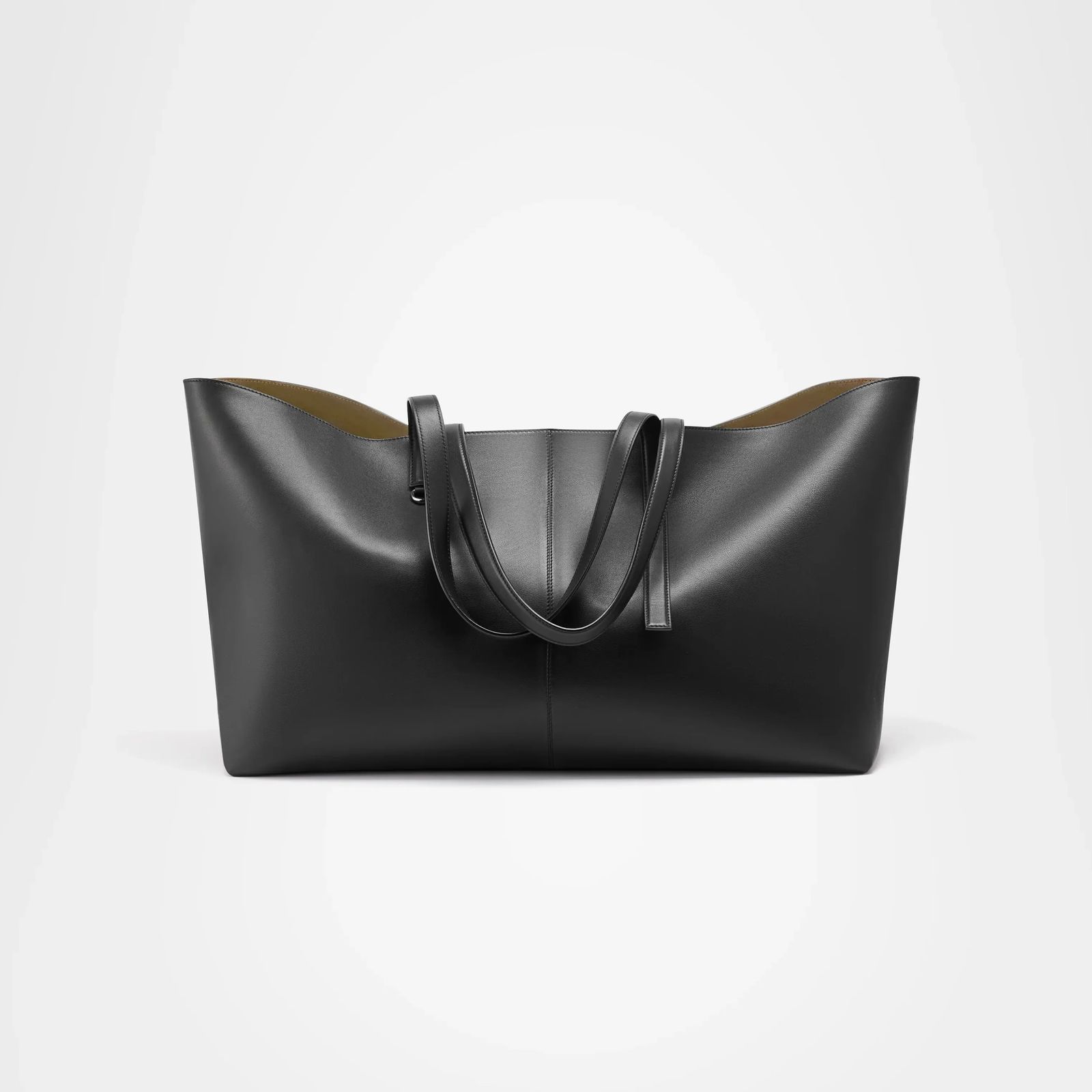 【残り一点】TOTE MAXI(CALFSKIN)