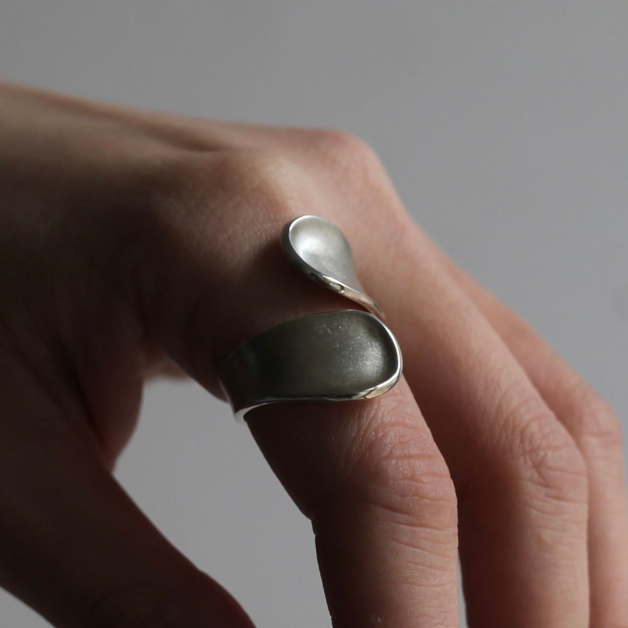 【残り一点】Ripple Twist Ring