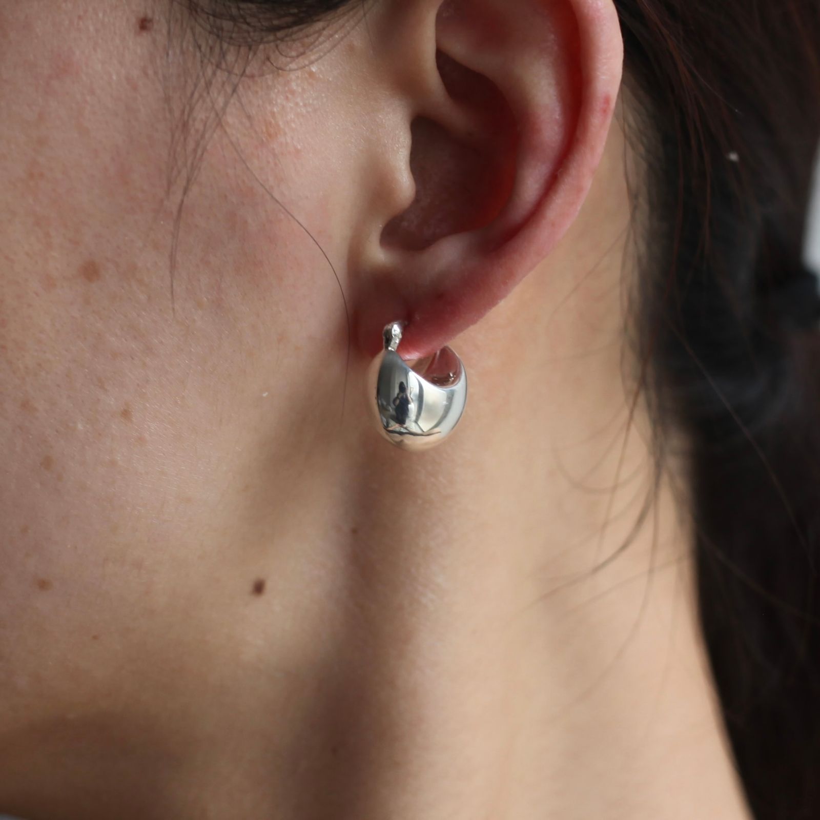 【残り一点】Plumpy Tear Drop Earrings(両耳用)