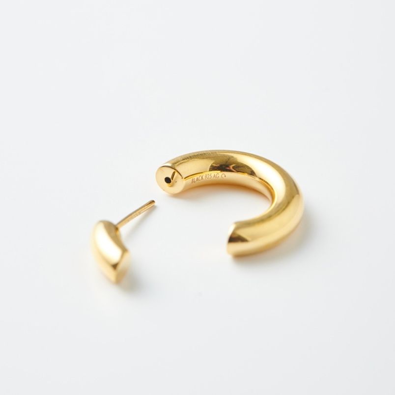 【残り一点】Closer Apart Hoop 2.5cm(GOLD)
