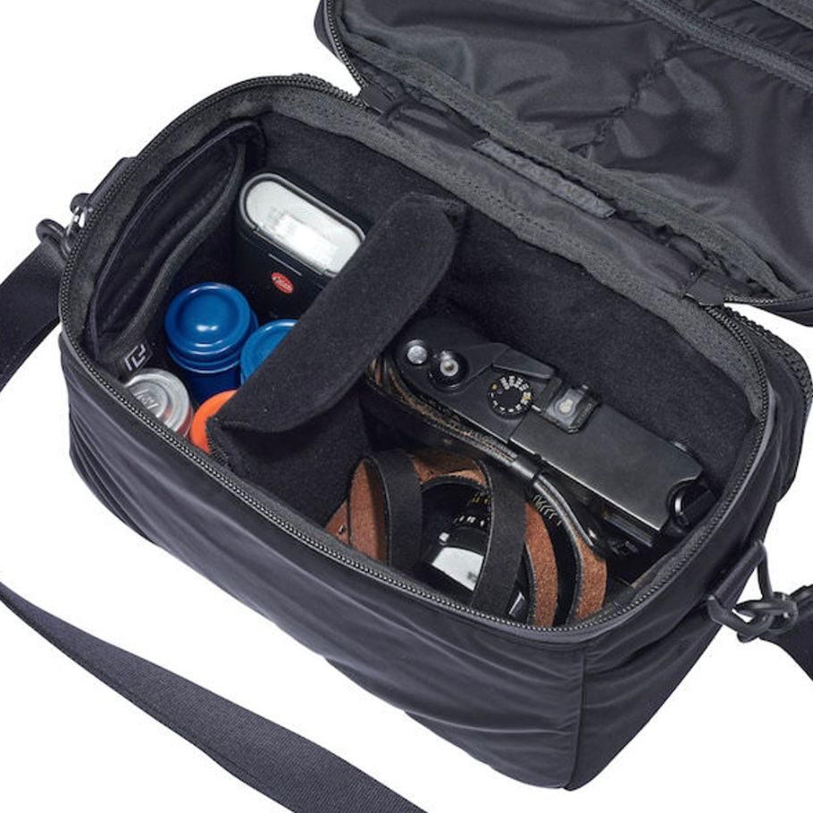 【再販売通知受付可能】Camera Bag