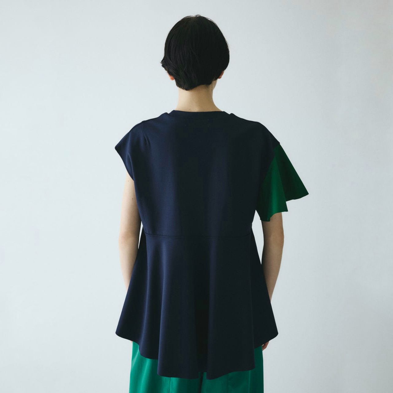 【残り一点】Cropped Ponte Tops