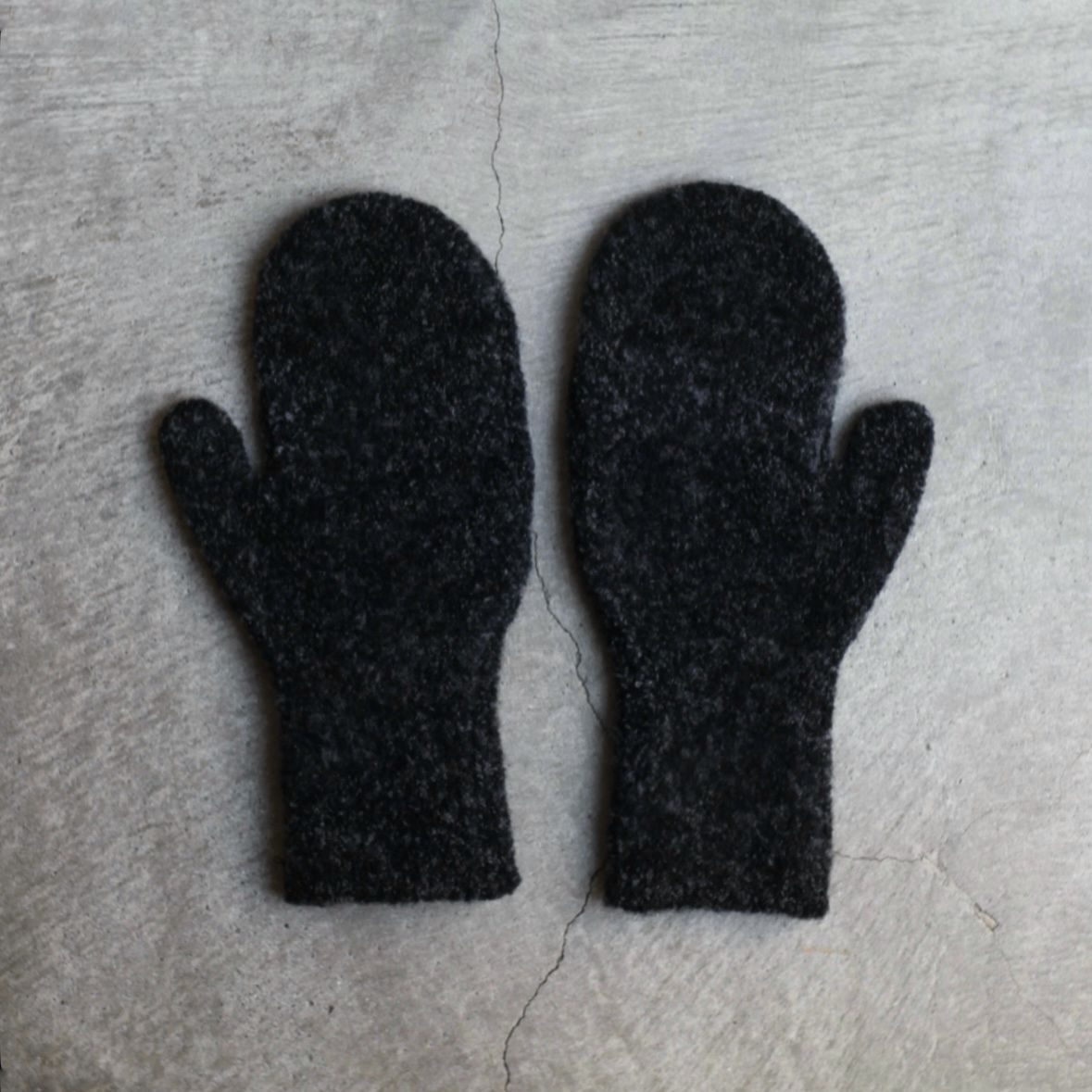 【残り一点】3color Mix Boucle Mitten