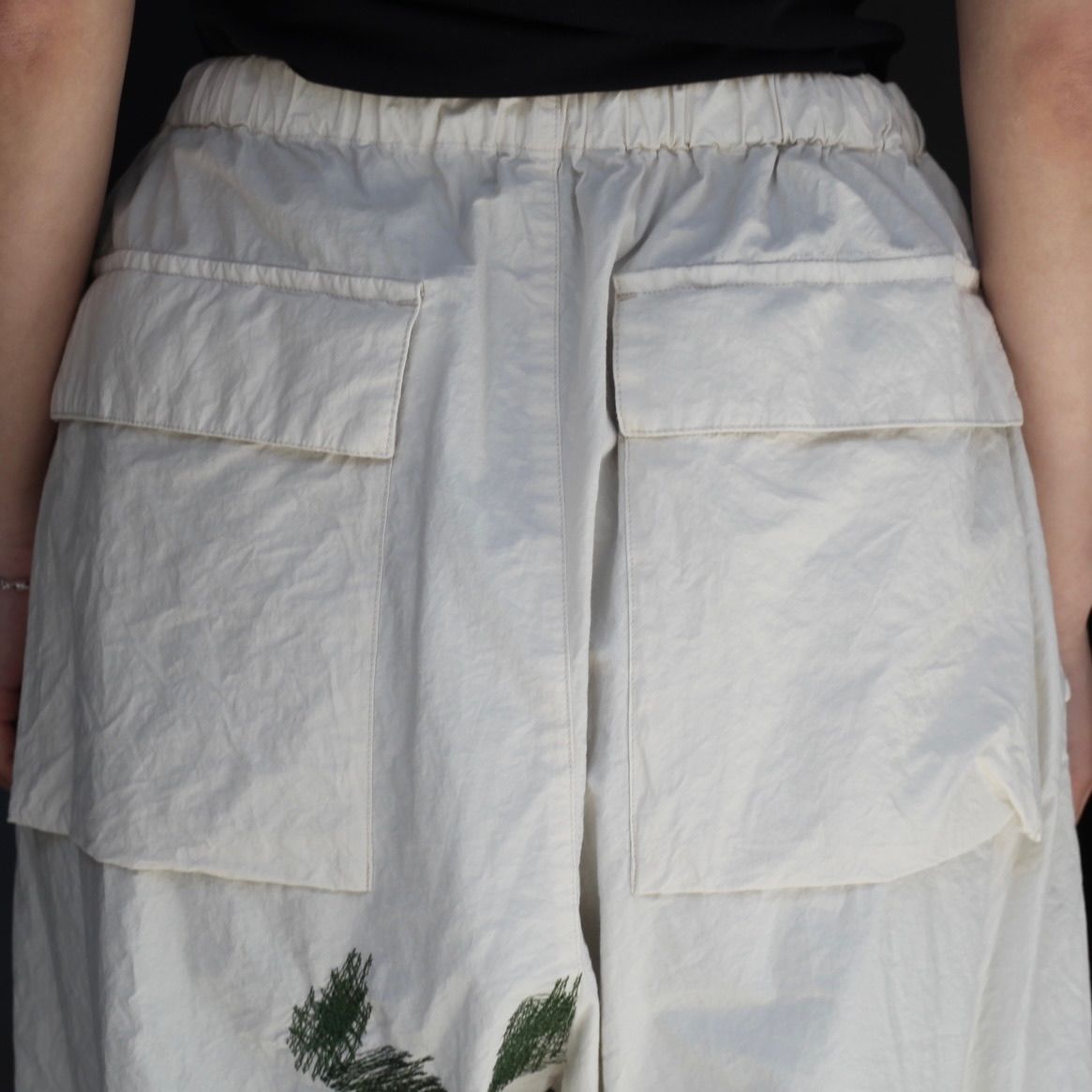 【残り一点】Embroidery Over Pants