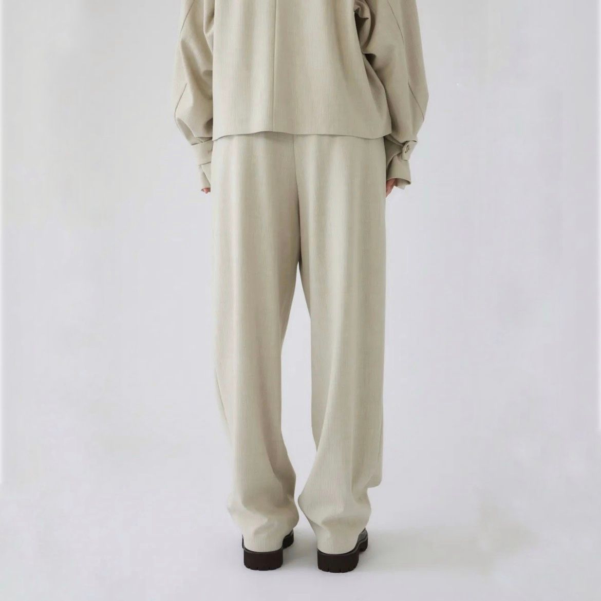 【残り一点】Dobby Stripe W Tuck PT