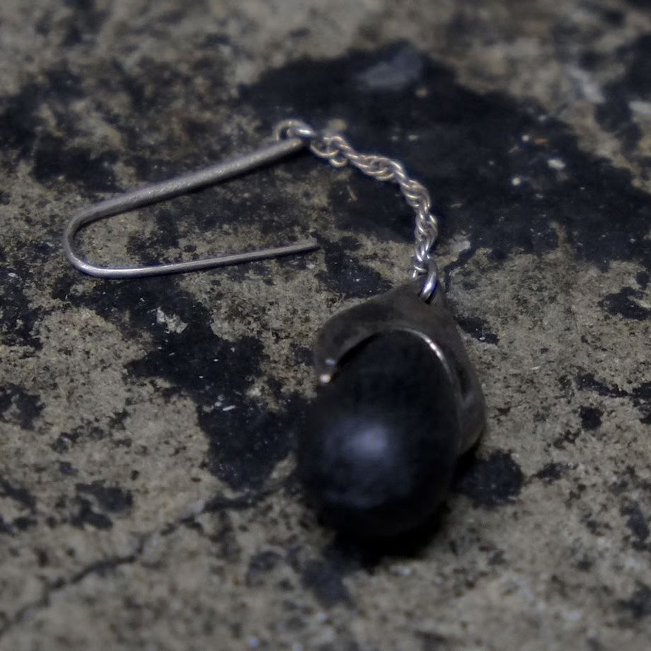 【お取り寄せ注文可能】Tear Drop Earring